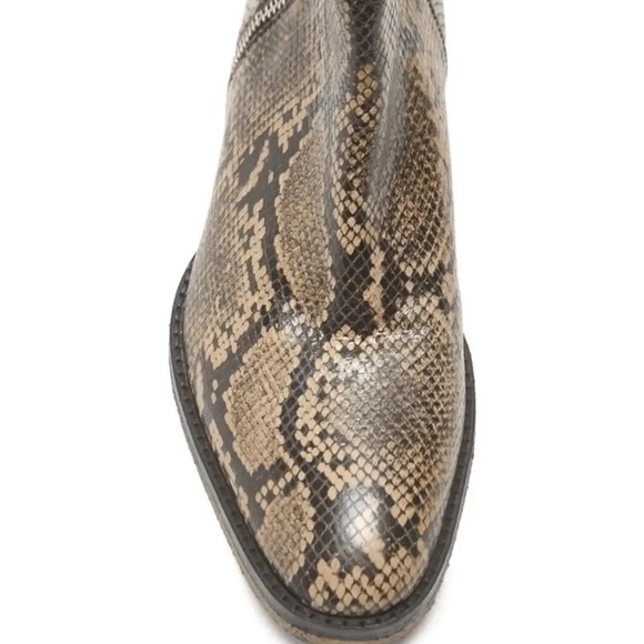FREE PEOPLE women’s Luna Natural Snakeskin Print Leather Ankle Boots Size 38 - Picture 3 of 16
